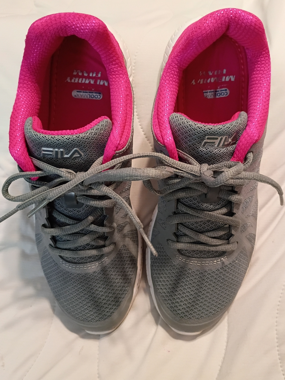 FILA Women’s Gray & Pink Memory Finition Mesh Training Sneakers Size 8.5